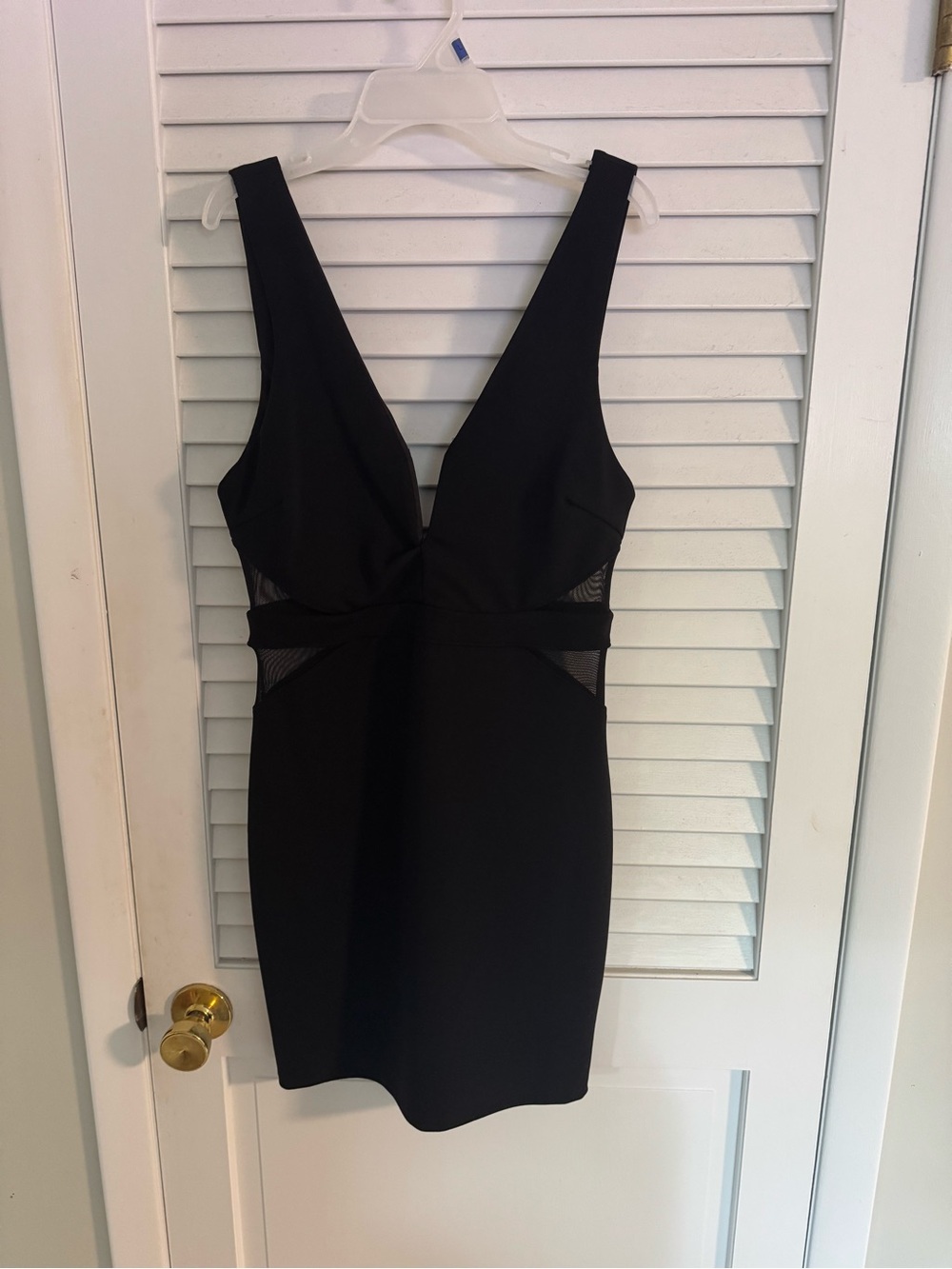 Black bodycon dress